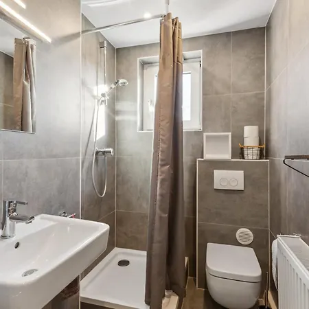 Business With Kitchen & 24h Self Check-in Appartement