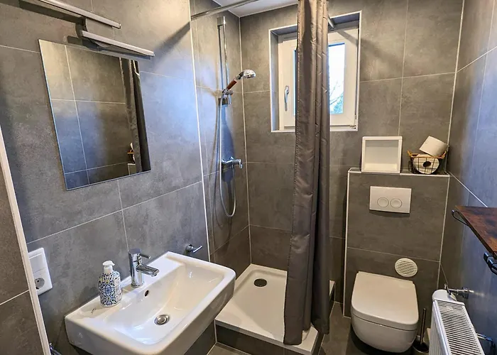 Apartamento Sali Homes -business Stay-rheinische Gemuetlichkeit